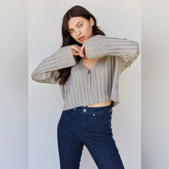 Flared Sleeve Button Cropped Cardigan - Picture 7 of 10